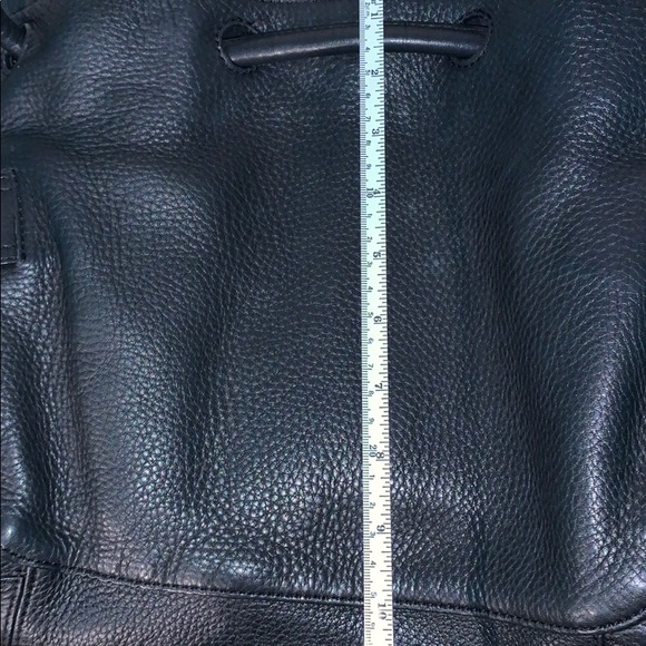 COLE HAAN 100% leather large bucket shoulder bag - Picture 11 of 12